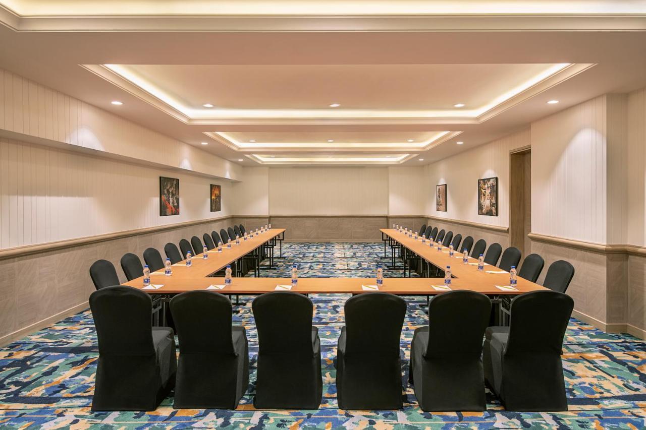Lemon Tree Premier, New Town, Kolkata Hotel Екстериор снимка